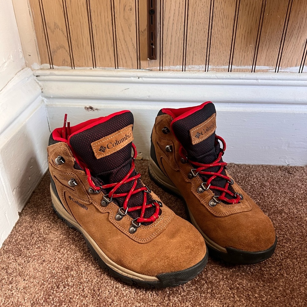 Columbia Women’s Tan and Red Hiking Boots
